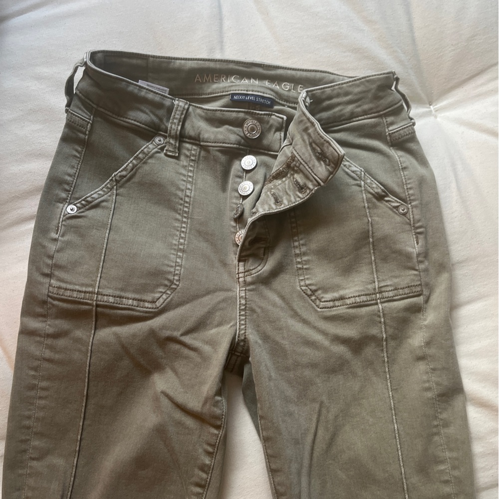 American Eagle army green stretch pant size 8